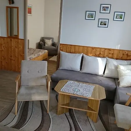 Panorama Apartment *